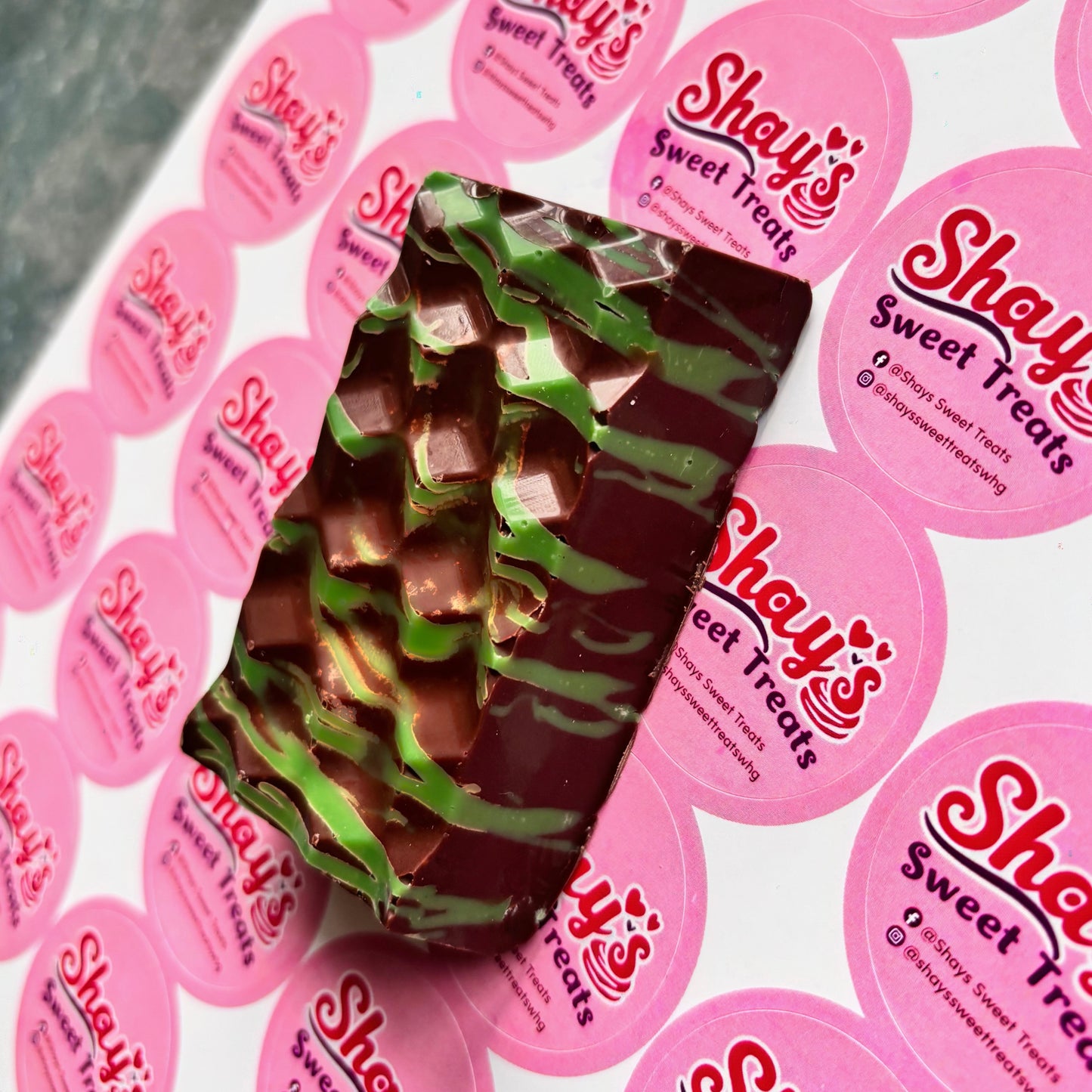 Pistachio Kunafa Dubai Chocolate - Small